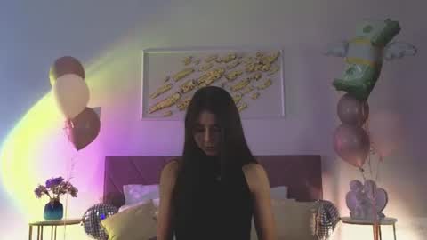 violetta_finch online show from June 20, 12:11 pm