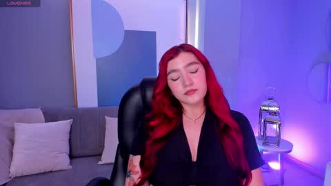 Violett Castel online show from March 5, 7:17 pm