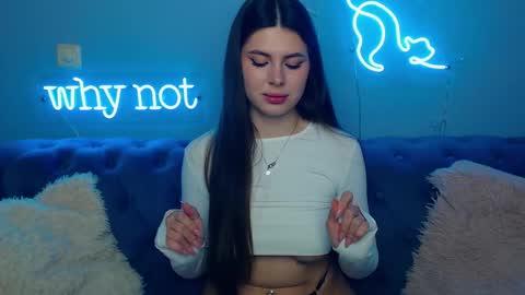 viollinalv online show from March 8, 5:55 am