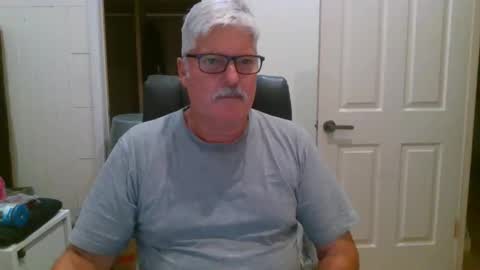 viper654321 online show from November 27, 8:00 am