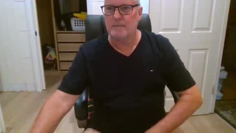 viper654321 online show from April 1, 7:42 am