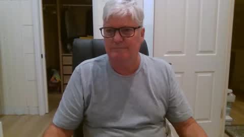 viper654321 online show from April 7, 7:54 am