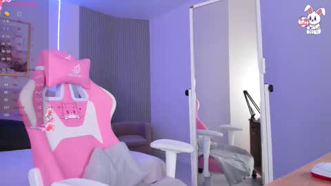 Chloe online show from November 4, 2:57 am