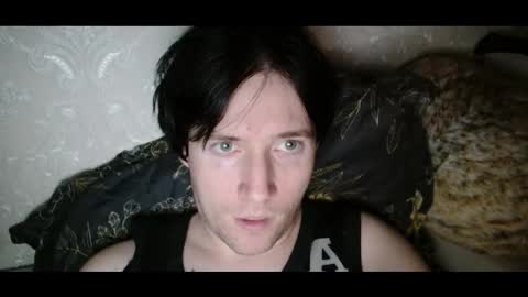 vitiligoboyy online show from December 18, 2:18 am