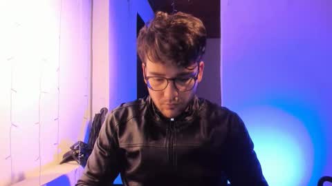 Vito Ferrer online show from January 7, 11:04 am