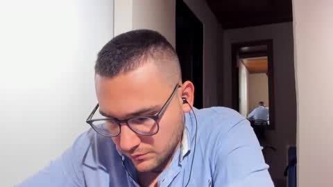Snapshot of vito_ferrero chatting on March 4, 1:34 am Vito Ferrer online show from March 4, 1:34 am