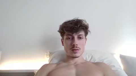 vitoraugustoxxx online show from October 26, 7:02 pm