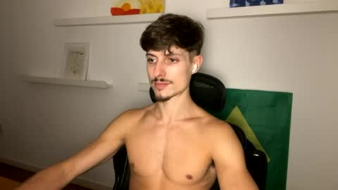 vitoraugustoxxx online show from July 7, 8:57 pm