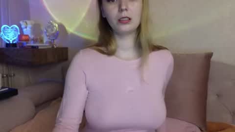 vivian_alison online show from July 3, 7:29 pm