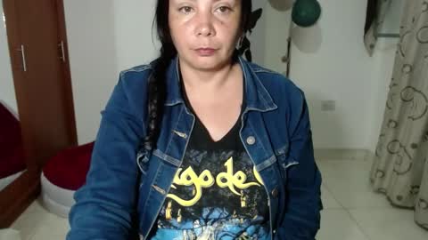 vivian_milf_paint online show from September 10, 3:07 am