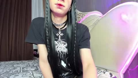 Vivian online show from February 23, 3:13 am