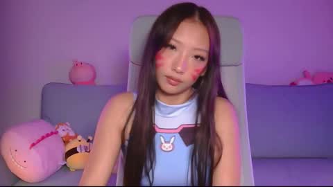 vivianwinters online show from January 7, 12:37 am