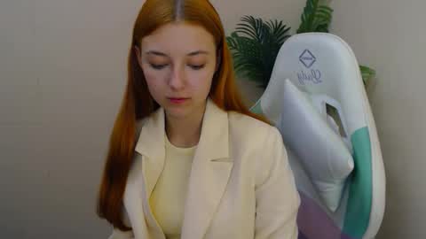 Vivien online show from October 13, 6:10 pm