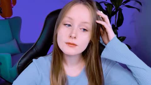 Vivien online show from September 18, 11:03 am