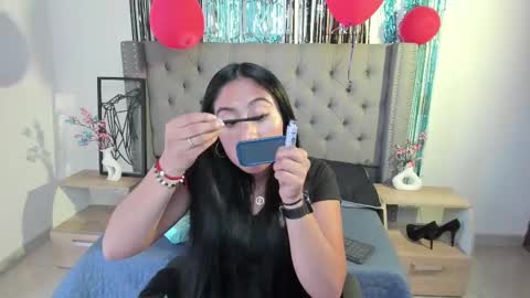 Vivienne  online show from February 21, 12:50 pm