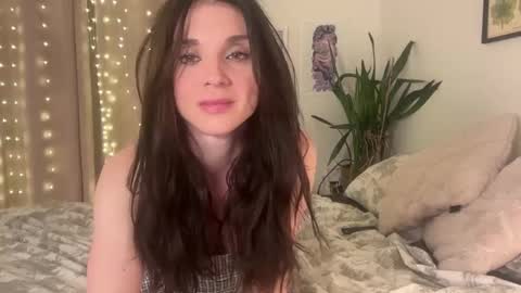 Lillian Rose online show from January 18, 3:26 am