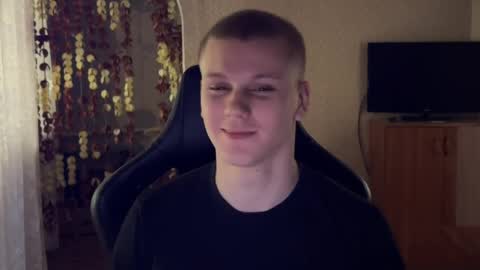 viviennewestwood777 online show from April 28, 12:20 pm