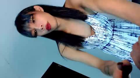 vixen online show from April 13, 6:28 am