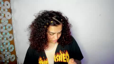 ASHLEY independent model online show from January 16, 5:21 am