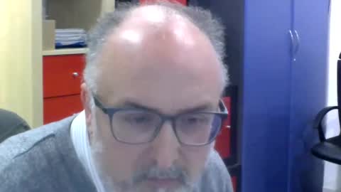 Snapshot of volpi72 chatting on February 17, 6:50 pm volpi72 online show from February 17, 6:50 pm