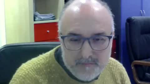 Snapshot of volpi72 chatting on December 4, 6:55 pm volpi72 online show from December 4, 6:55 pm