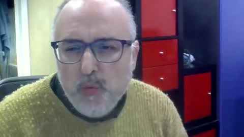 Snapshot of volpi72 chatting on December 7, 12:18 pm volpi72 online show from December 7, 12:18 pm