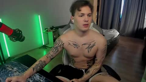 vova online show from April 16, 3:01 pm