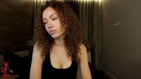 Lily online show from June 29, 5:37 am