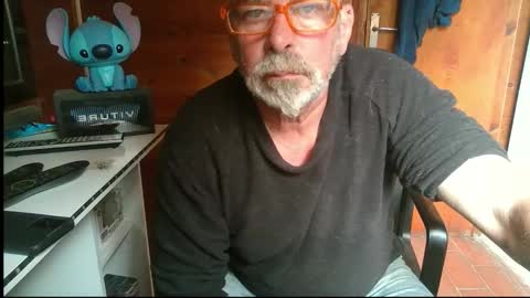 oscar online show from October 19, 1:27 pm