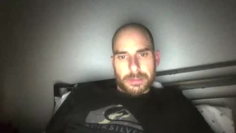 w16019169 online show from November 29, 11:51 am