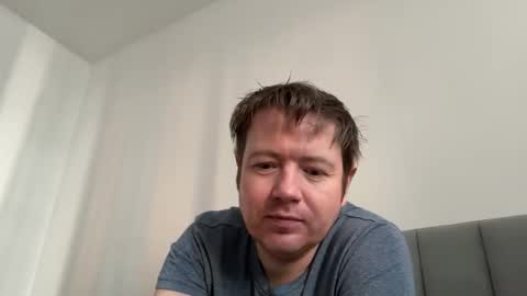 V online show from February 25, 11:03 am