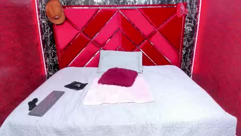 waleska   online show from November 23, 12:36 pm