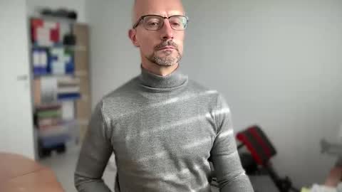 walky78 online show from December 15, 12:23 pm