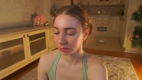 hello guys im Lilian online show from December 20, 3:13 am