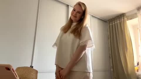 Helen online show from July 3, 7:35 am