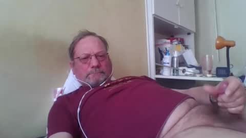 Tibo357 online show from April 17, 1:24 pm