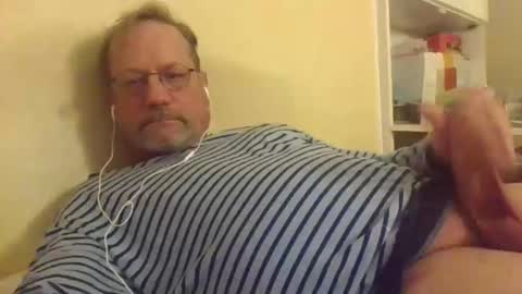 Snapshot of wanky357 chatting on November 1, 11:59 pm Tibo357 online show from November 1, 11:59 pm