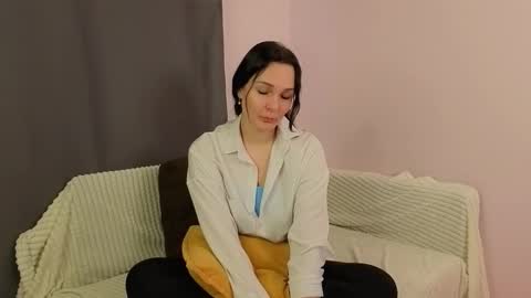 jean online show from November 18, 9:23 am