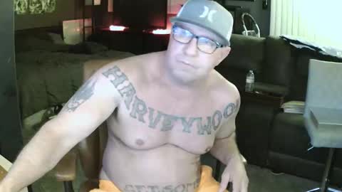 inittogetitin online show from February 26, 10:07 am