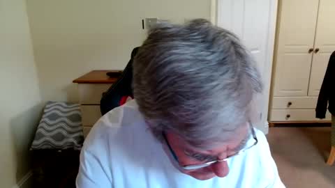 wanttobefree90 online show from June 2, 5:59 pm