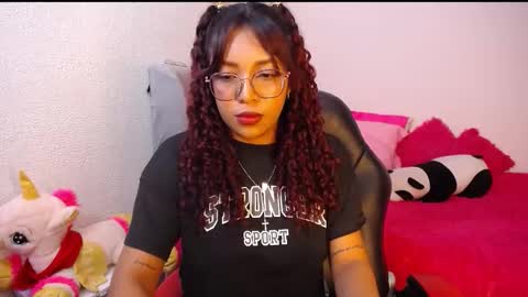 EMILY online show from March 8, 9:41 pm