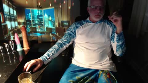 wasted_daze_ online show from April 1, 1:06 am