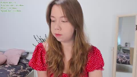 Snapshot of watermelon_sugar_ chatting on March 12, 10:05 am Tess  Pls support me with  Can we reach 155 my favorite number online show from March 12, 10:05 am