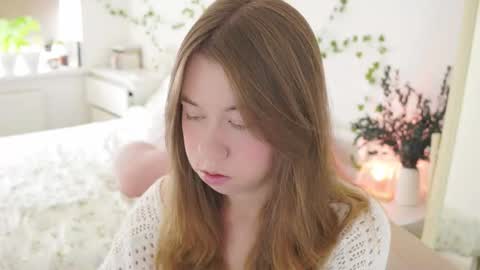 Snapshot of watermelon_sugar_ chatting on September 26, 10:34 am Tess  Pls support me with  Can we reach 155 my favorite number online show from September 26, 10:34 am