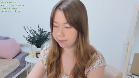 Snapshot of watermelon_sugar_ chatting on March 3, 9:55 am Tess  Pls support me with  Can we reach 155 my favorite number online show from March 3, 9:55 am