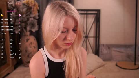 Lily online show from March 17, 5:07 pm