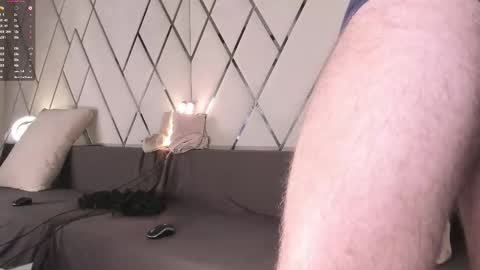 Snapshot of waynemiller_ chatting on October 16, 5:29 am Wayne online show from October 16, 5:29 am