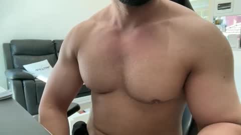 Weapon X online show from September 18, 1:20 am