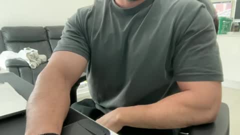 Weapon X online show from July 8, 1:20 am