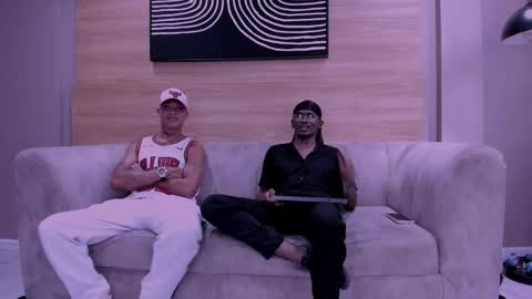 Jhonny Dick  his neighbors. online show from February 10, 8:12 pm